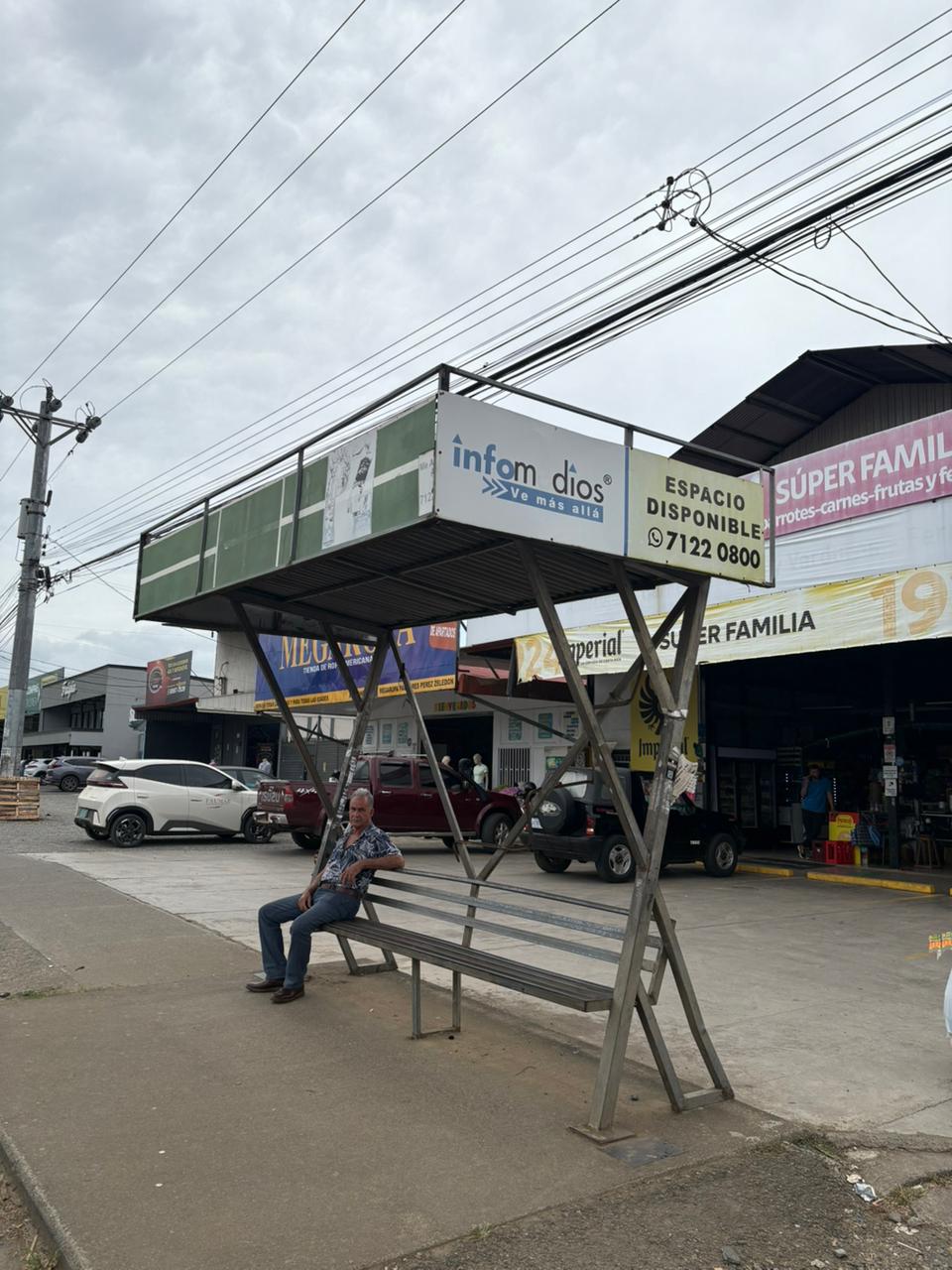 Cañaveral, Frente a Super Familia
