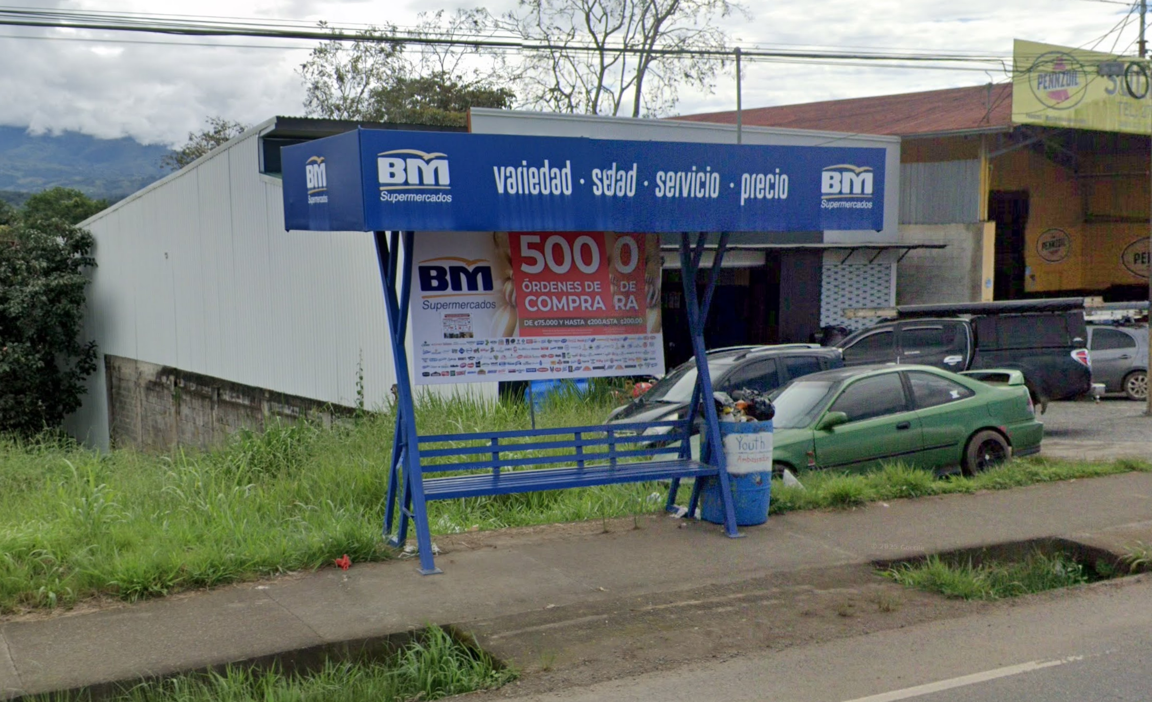 Frente a BM Supermercado & Mayoreo